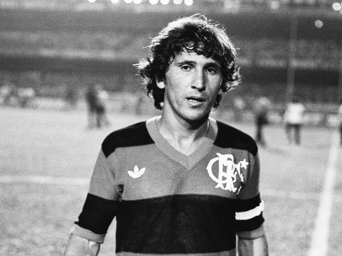 Brasl, São Paulo, SP, 16/02/1982. Zico, no jogo contra o São Paulo, pelo Campeonato Brasileiro, no Morumbi. Foto: Domício Pinheiro/AE Negativo: 820280 - Contato: 01.017.63